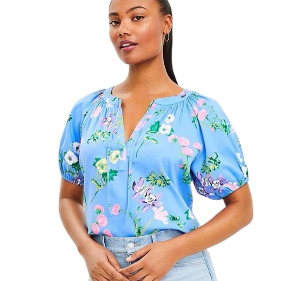LOFT Tops - LOFT Blue Floral Blouse